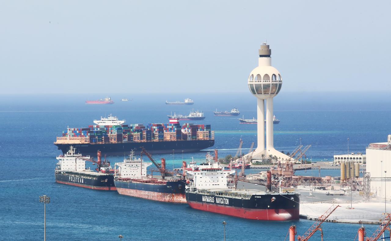 موانئ دبي العالمية تحصل على عقد امتياز لمدة 30 عاما لتطوير ميناء جدة رادار نيوز